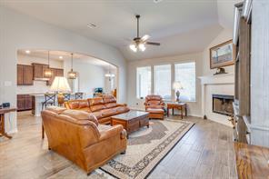 1008 Wildwood Drive - Photo 3