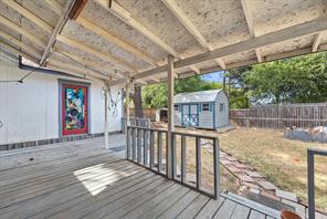 142 Iowa Place - Photo 14