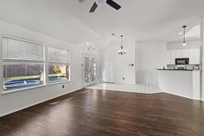 1718 Falcon Drive - Photo 18