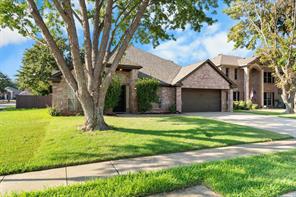 1718 Falcon Drive - Photo 2