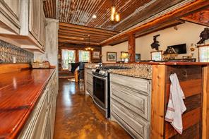 7245 County Road 4095 - Photo 13