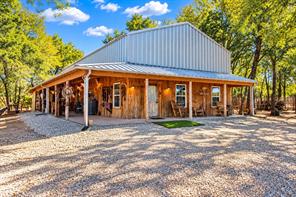 7245 County Road 4095 - Photo 3