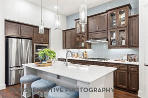 2000 Deveraux Avenue - Photo 2