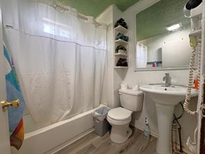 7205 N Hwy 271 - Photo 11