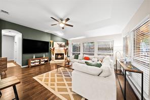 1112 Wentwood Drive - Photo 11
