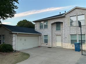 1340 Lake Grove Lane