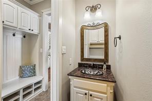 1761 Elmhurst Court - Photo 26