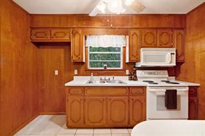 210 31st Street SW - Photo 12