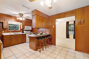210 31st Street SW - Photo 9