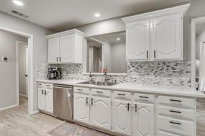 2637 Surrey Woods Road - Photo 10