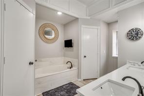 2637 Surrey Woods Road - Photo 22