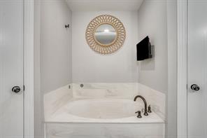2637 Surrey Woods Road - Photo 25