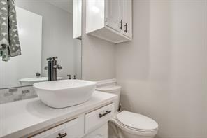 2637 Surrey Woods Road - Photo 26