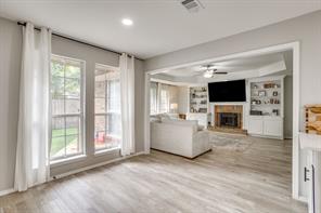2637 Surrey Woods Road - Photo 7