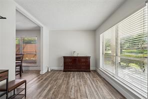 1047 Westlake Drive - Photo 4