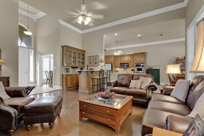 209 Clubview - Photo 12
