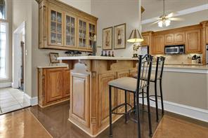 209 Clubview - Photo 13