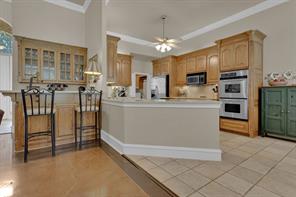 209 Clubview - Photo 14