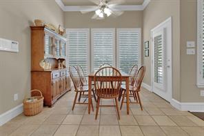209 Clubview - Photo 17