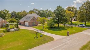 209 Clubview - Photo 2