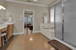 209 Clubview - Photo 23