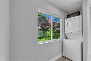 110 N Hillside Street - Photo 14