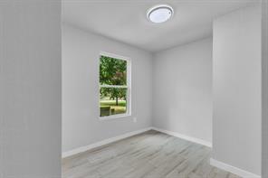 110 N Hillside Street - Photo 17