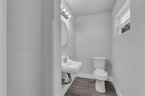 110 N Hillside Street - Photo 18