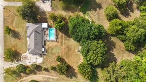 1315 Red Oak Circle