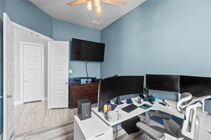 1124 Walker Way - Photo 20