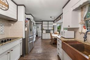 214 De La Cruz Street - Photo 11