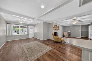 6969 FM 2494 - Photo 15
