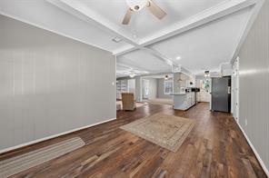 6969 FM 2494 - Photo 16