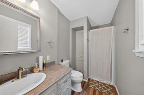 6969 FM 2494 - Photo 23