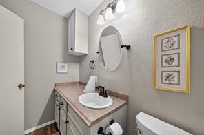 6969 FM 2494 - Photo 27