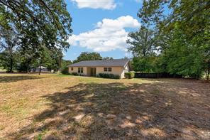 6969 FM 2494 - Photo 4