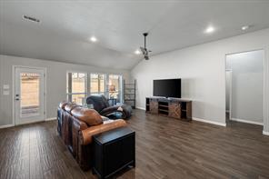 8928 Holt Street - Photo 5