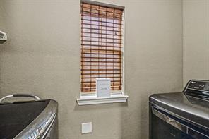 105 Water Lane - Photo 29