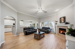 1105 Wisteria Lane - Photo 11