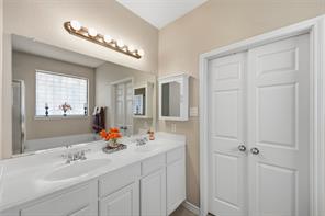 1105 Wisteria Lane - Photo 18