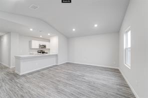 405 Cactus Court - Photo 4