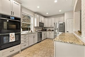 2408 Amber Lane - Photo 12