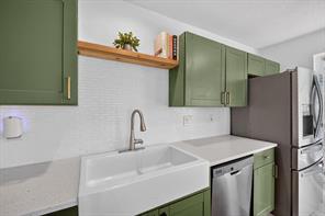 519 Fox Creek Court - Photo 18