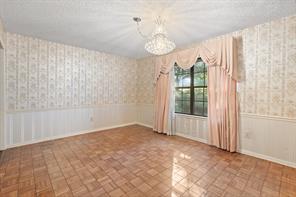 7 Fox Hollow Road - Photo 8