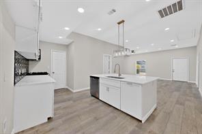 1612 Jones Street - Photo 13