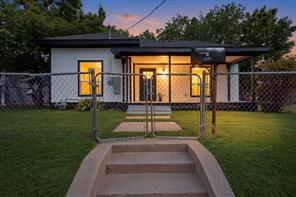 1612 Jones Street - Photo 3