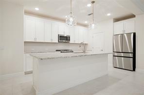 9621 Creekwood Drive - Photo 11