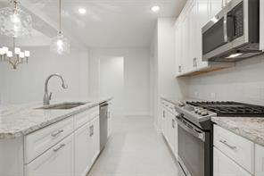 9621 Creekwood Drive - Photo 13