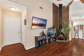 1217 Elm Court - Photo 4