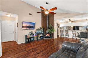 1217 Elm Court - Photo 5